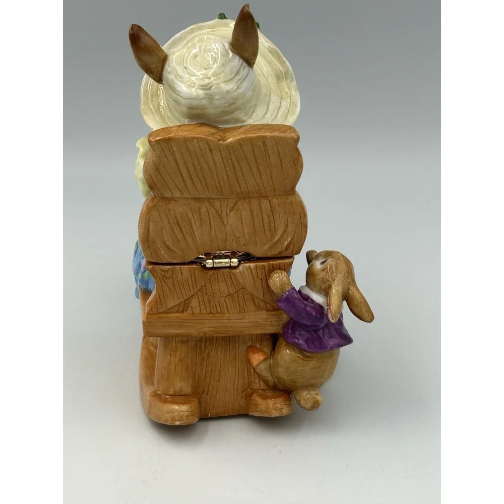 Porcelain Gma Rabbit Bunny Decorative Hinged Keepsake Box Easter Decor 7inch